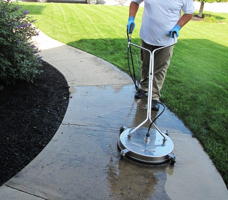 Sidewalk pressure washing and cleaning in Albuquerque