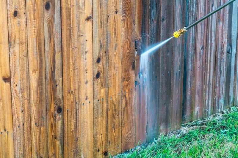 Fence Pressure Washing & Cleaning in Albuquerque