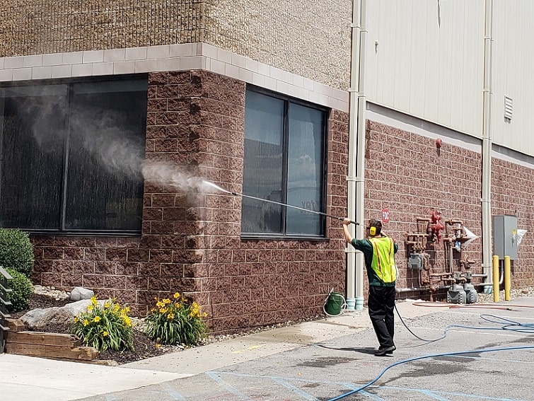 commercial pressure washing in Albuquerque